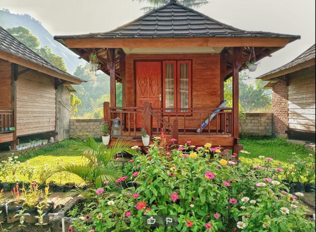 Puncak Rinjani Lodge ซัมบาลัง ลาวัง ภายนอก รูปภาพ